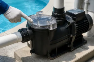 Fissure couvercle pompe piscine : signes et solutions