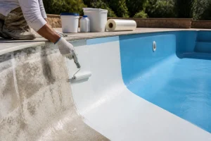 Gelcoat piscine : application et rénovation par un expert